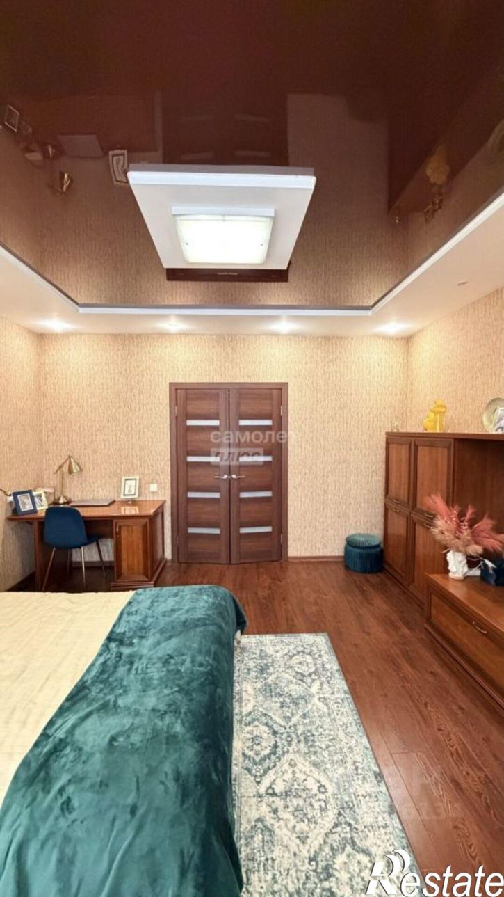 3-комн квартира Московский пр-кт, 104б,  д. 104б
