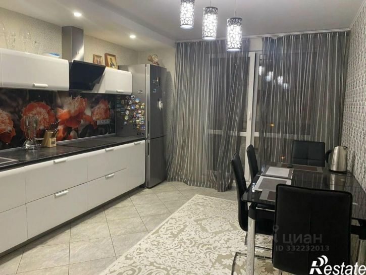 3-комн квартира ул 45 стрелковой дивизии, 226,  д. 226