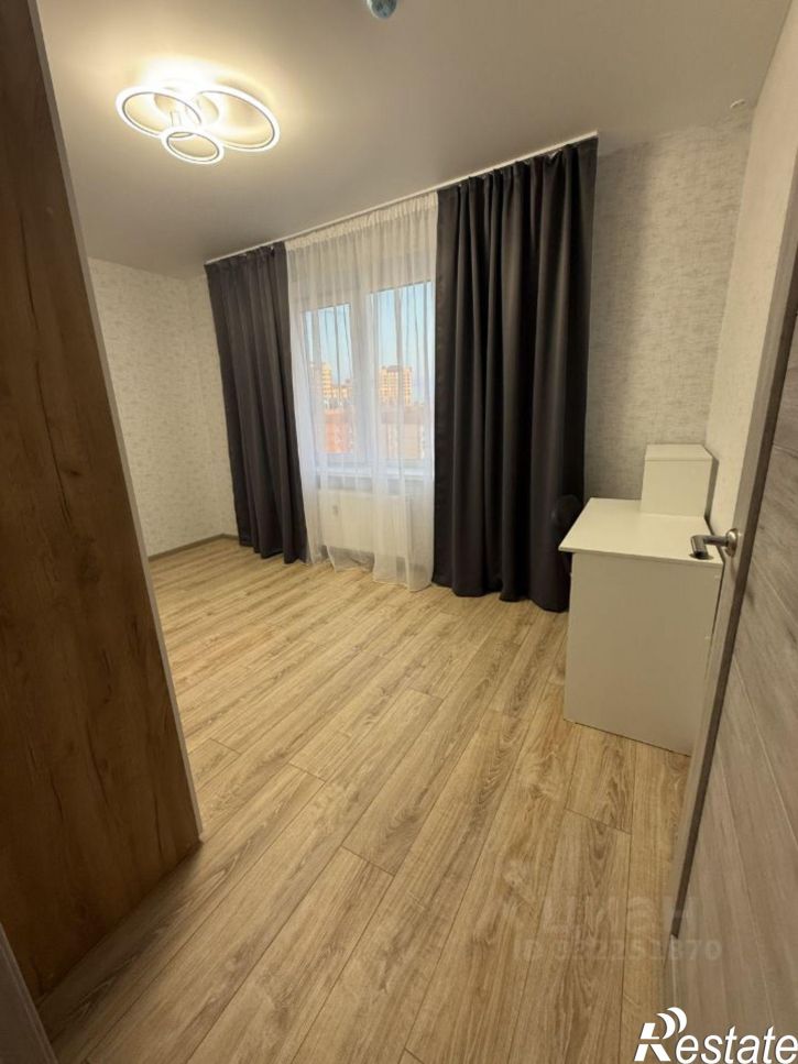 2-комн квартира улица Полковника Богомолова, 3