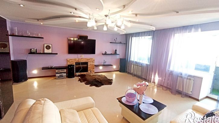 3-комн квартира 60 Армии ул., 27