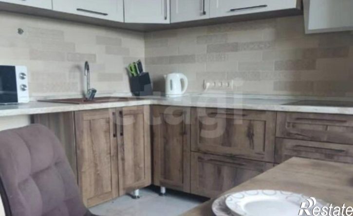 3-комн квартира Газовый пер, 15в,  д. 15в