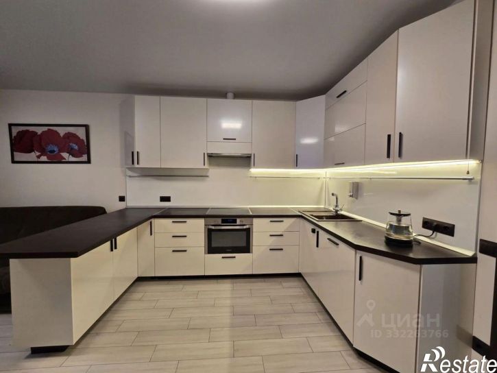 2-комн квартира ул Переверткина, 1/10,  д. 1/10