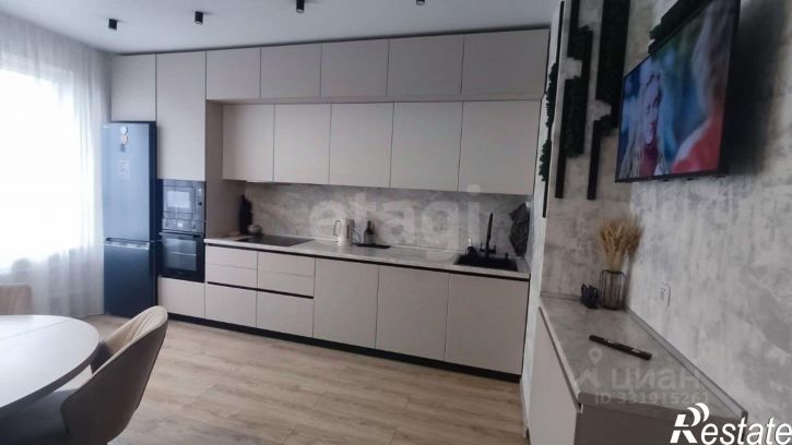 3-комн квартира ул Загоровского, 13 3,  д. 13 3,  к. 3