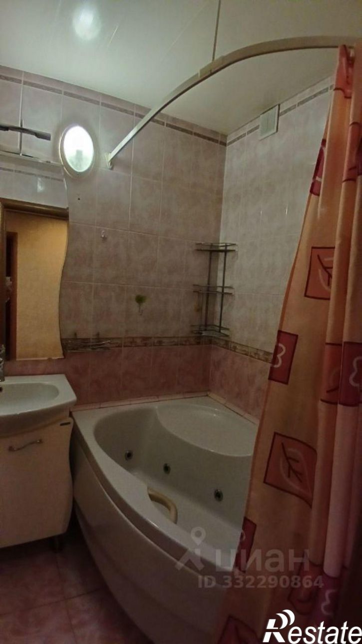 2-комн квартира Московский пр-кт, 44а,  д. 44а