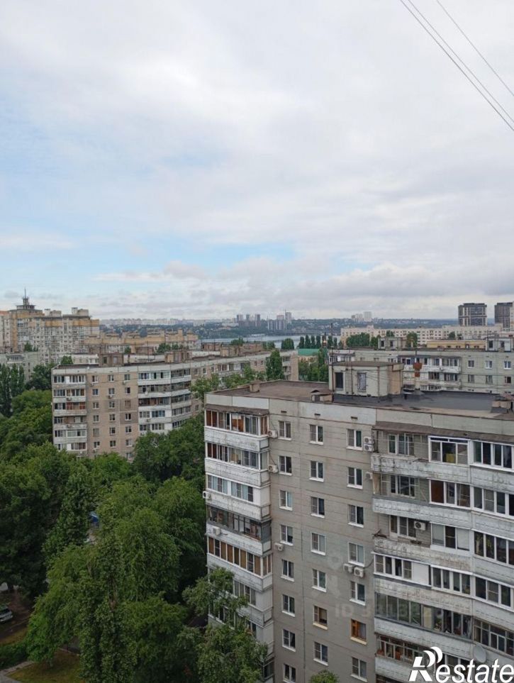 2-комн квартира ул Старых Большевиков, 90,  д. 90