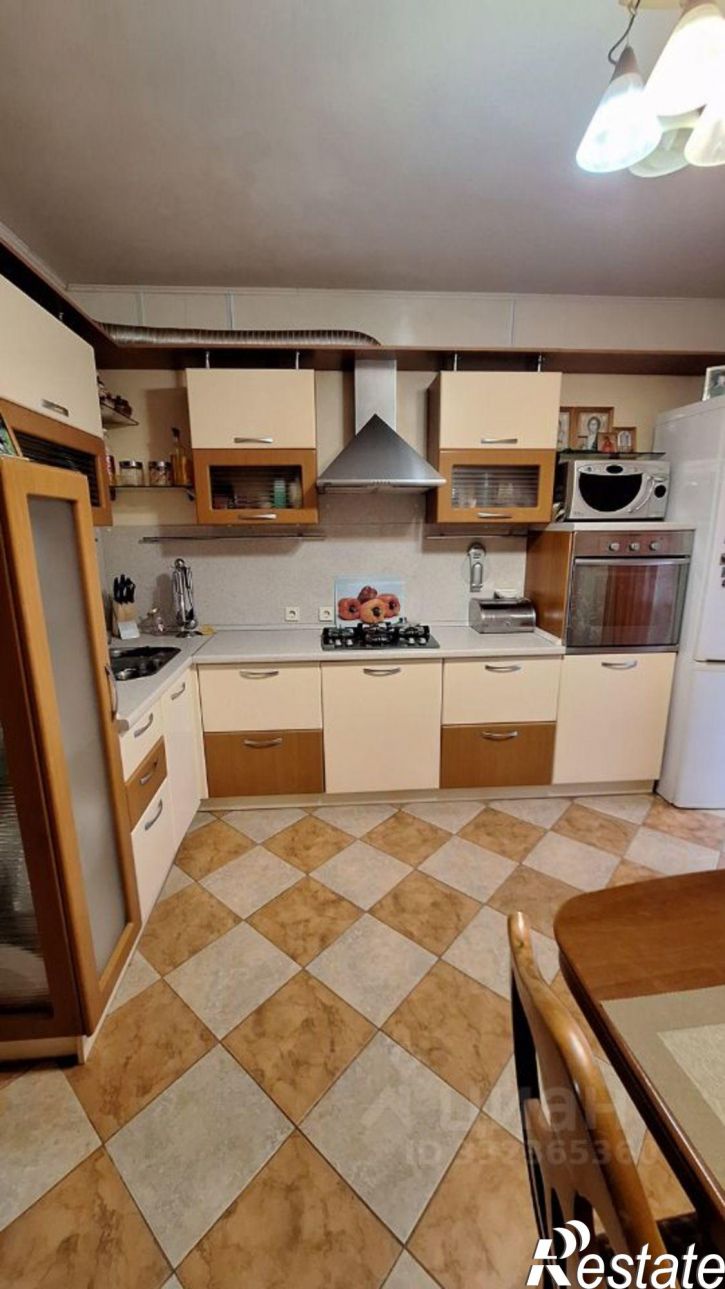 3-комн квартира ул 9 Января, 262/1,  д. 262/1