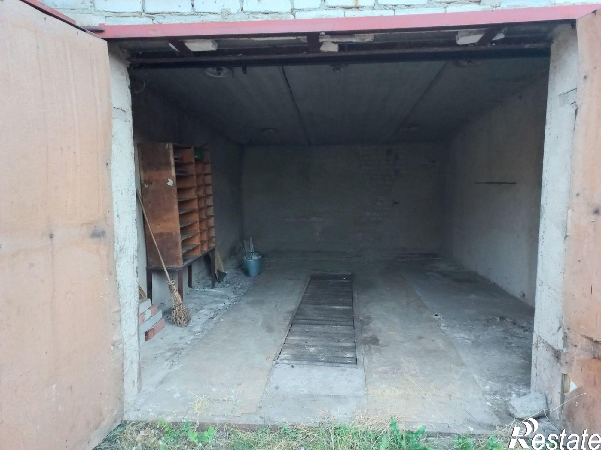 Купить гараж, место в паркинге за 400 008 рублей на ул Праздничная, 2