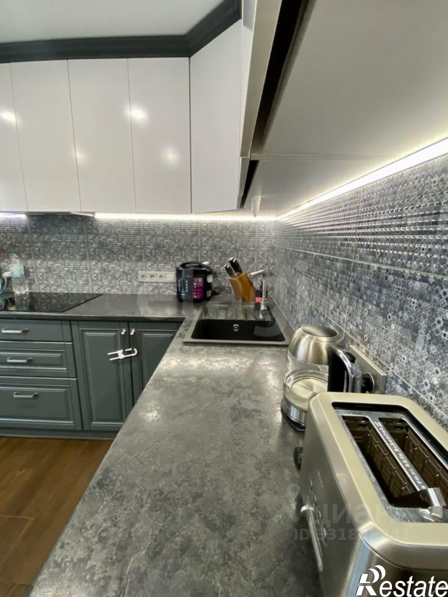Купить квартиру за 8 990 000 рублей на ул Димитрова, 131