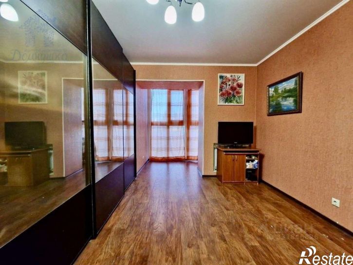 3-комн квартира ул Летчика Замкина, 48,  д. 48