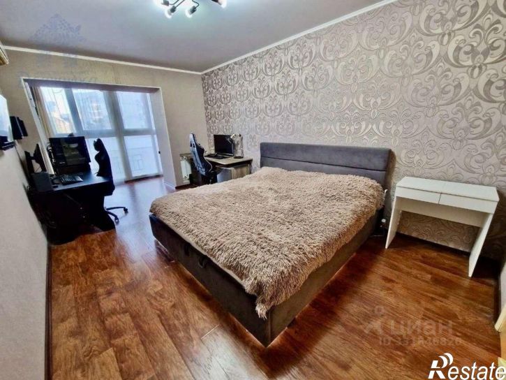 3-комн квартира ул Летчика Замкина, 48,  д. 48