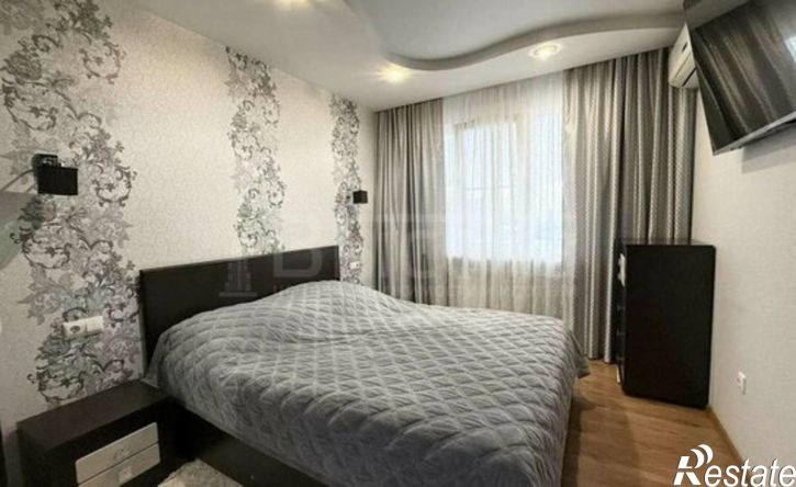 3-комн квартира ул 45 стрелковой дивизии, 226в,  д. 226в