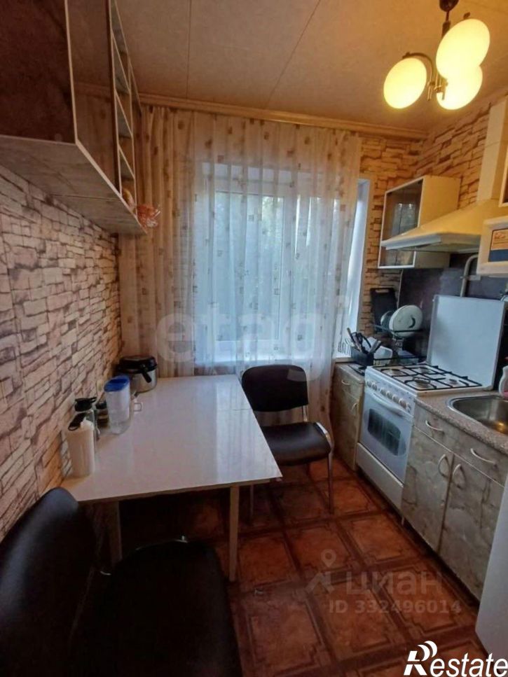 2-комн квартира ул Героев Сибиряков, 10,  д. 10