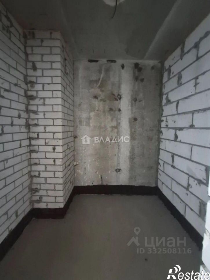 1-комн квартира б-р Содружества, 1,  д. 1
