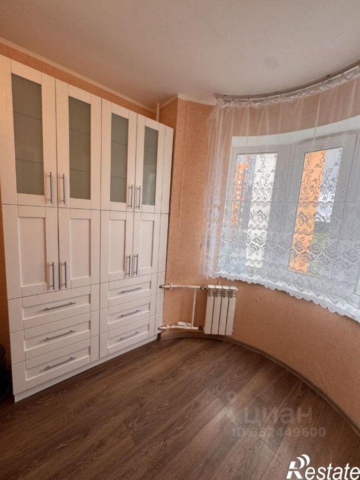 3-комн квартира ул Коренцова, 9,  д. 9