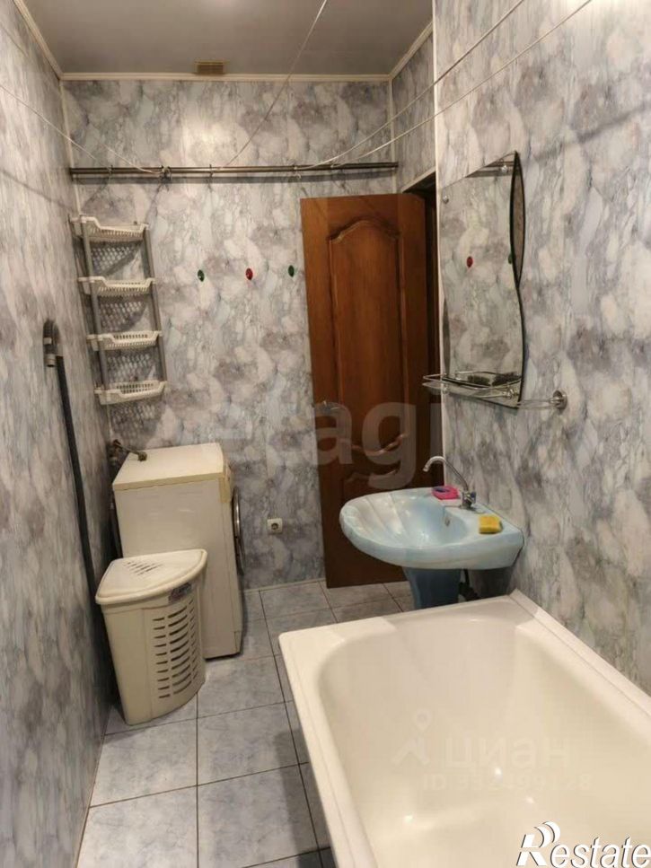 3-комн квартира ул Менделеева, 8,  д. 8