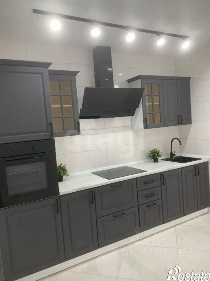 3-комн квартира ул Хользунова, 12,  д. 12