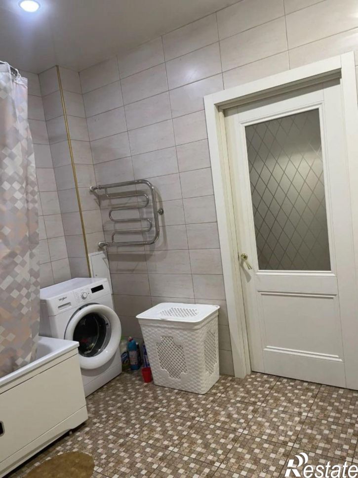 3-комн квартира ул Моисеева, 10,  д. 10