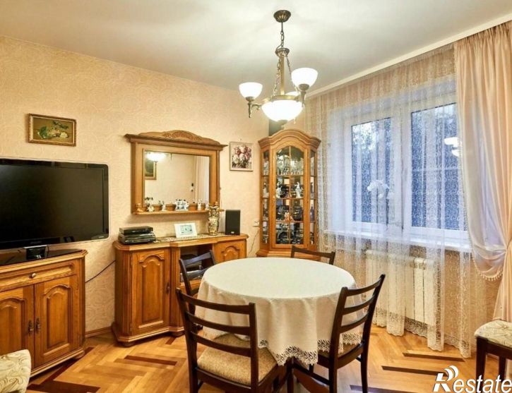 4-комн квартира ул Генерала Лизюкова, 17,  д. 17