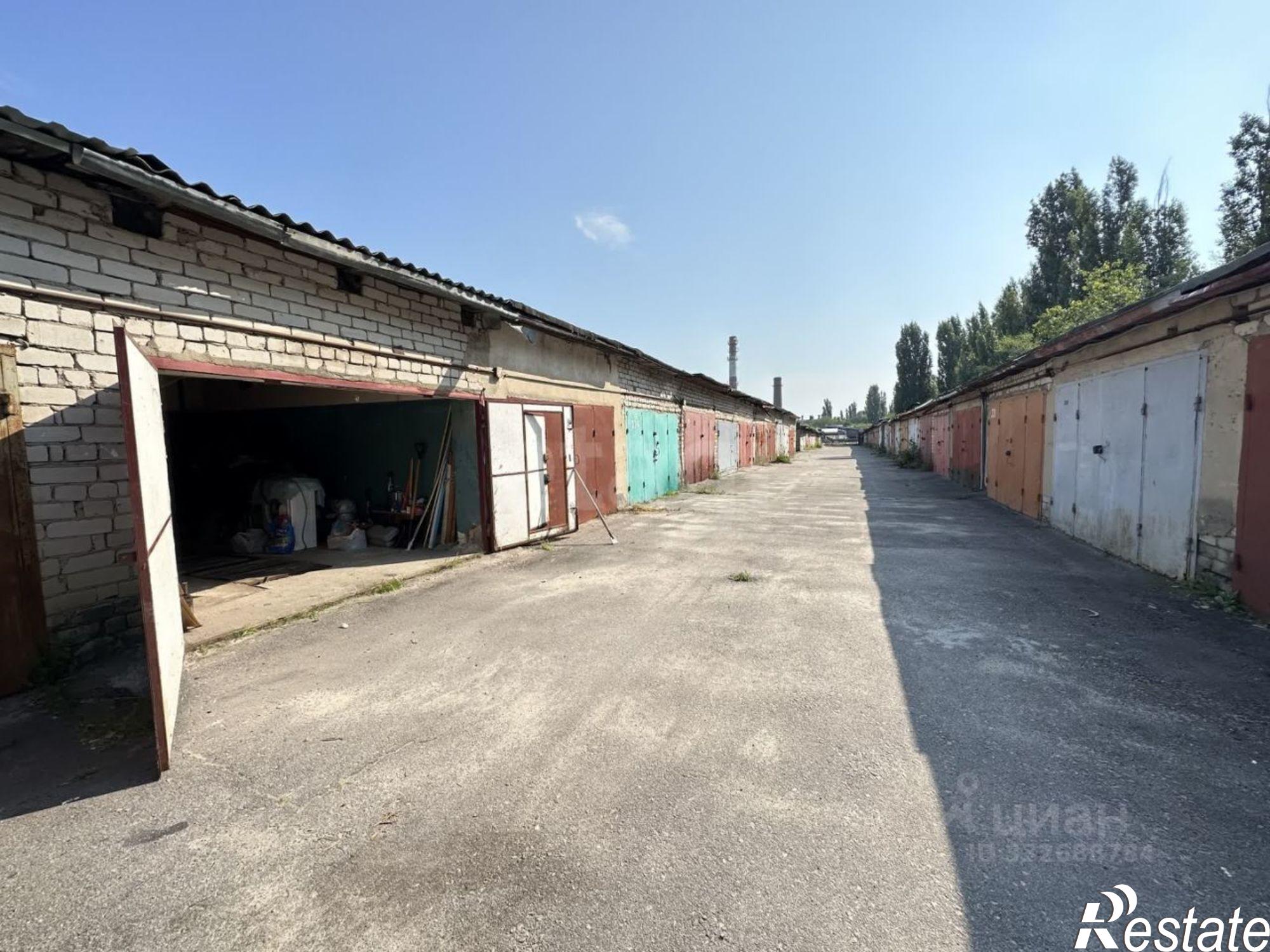 Купить гараж, место в паркинге за 372 172 рублей на ул Любы Шевцовой, 34