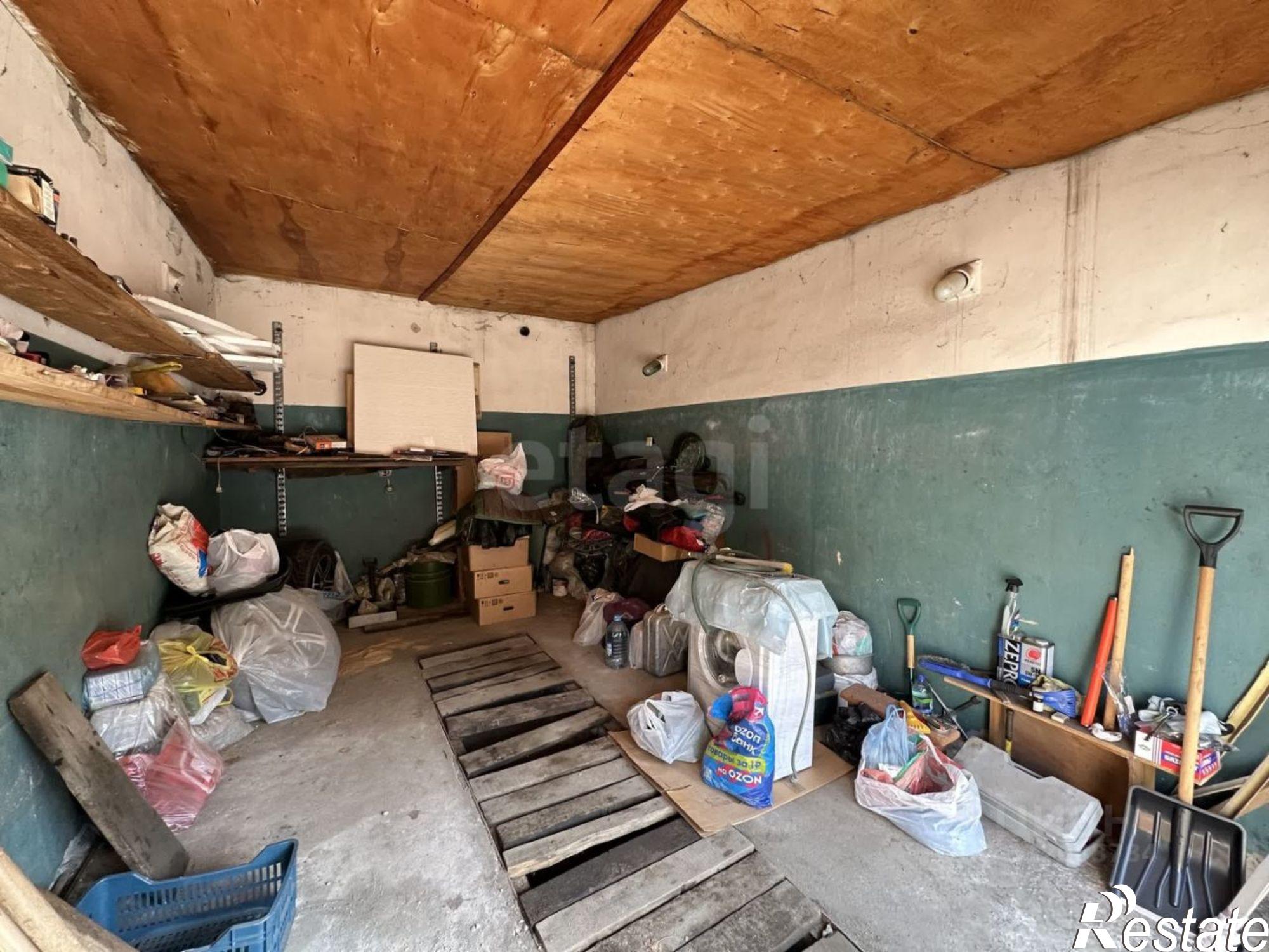 Купить гараж, место в паркинге за 372 172 рублей на ул Любы Шевцовой, 34