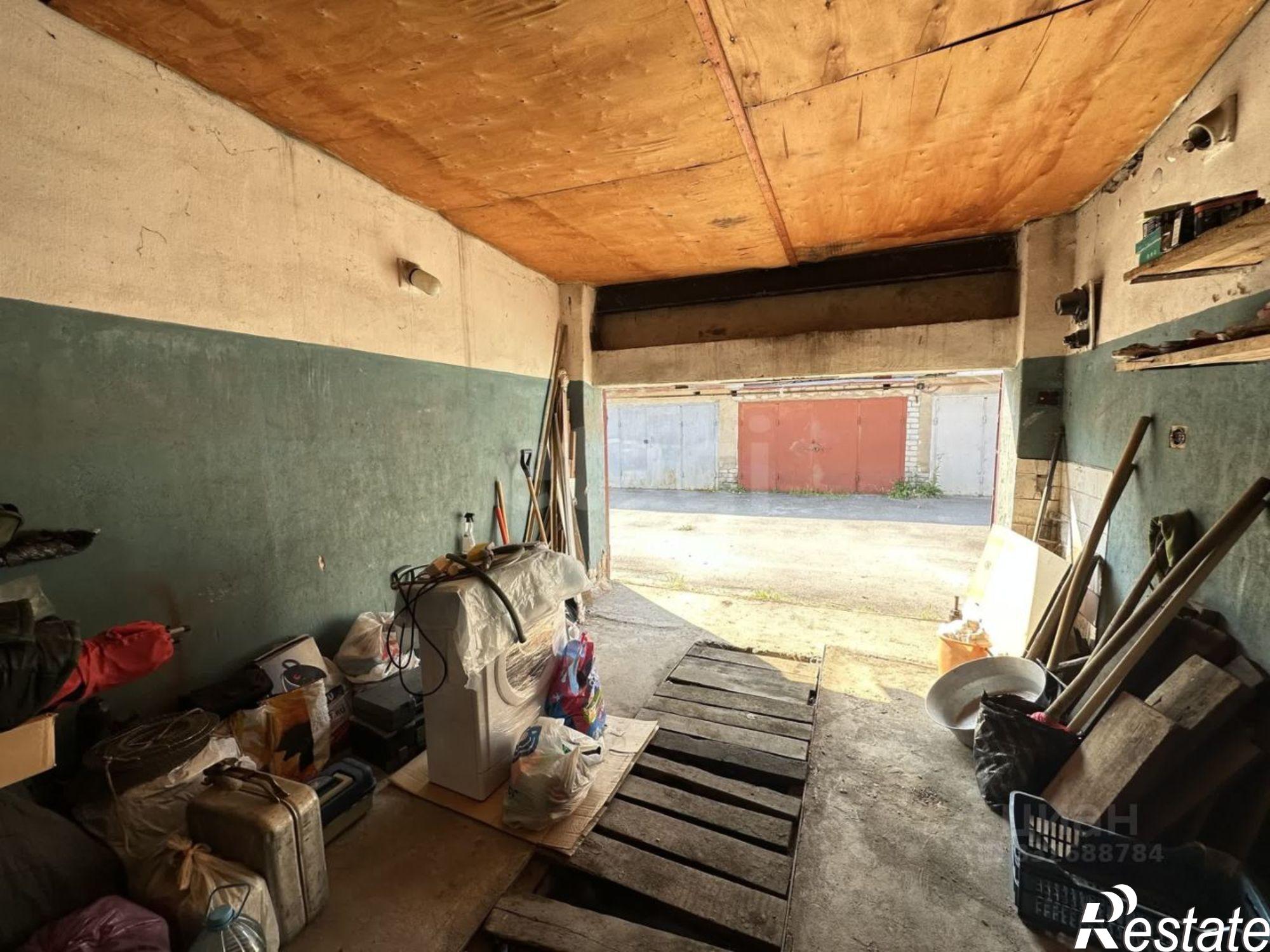Купить гараж, место в паркинге за 372 172 рублей на ул Любы Шевцовой, 34