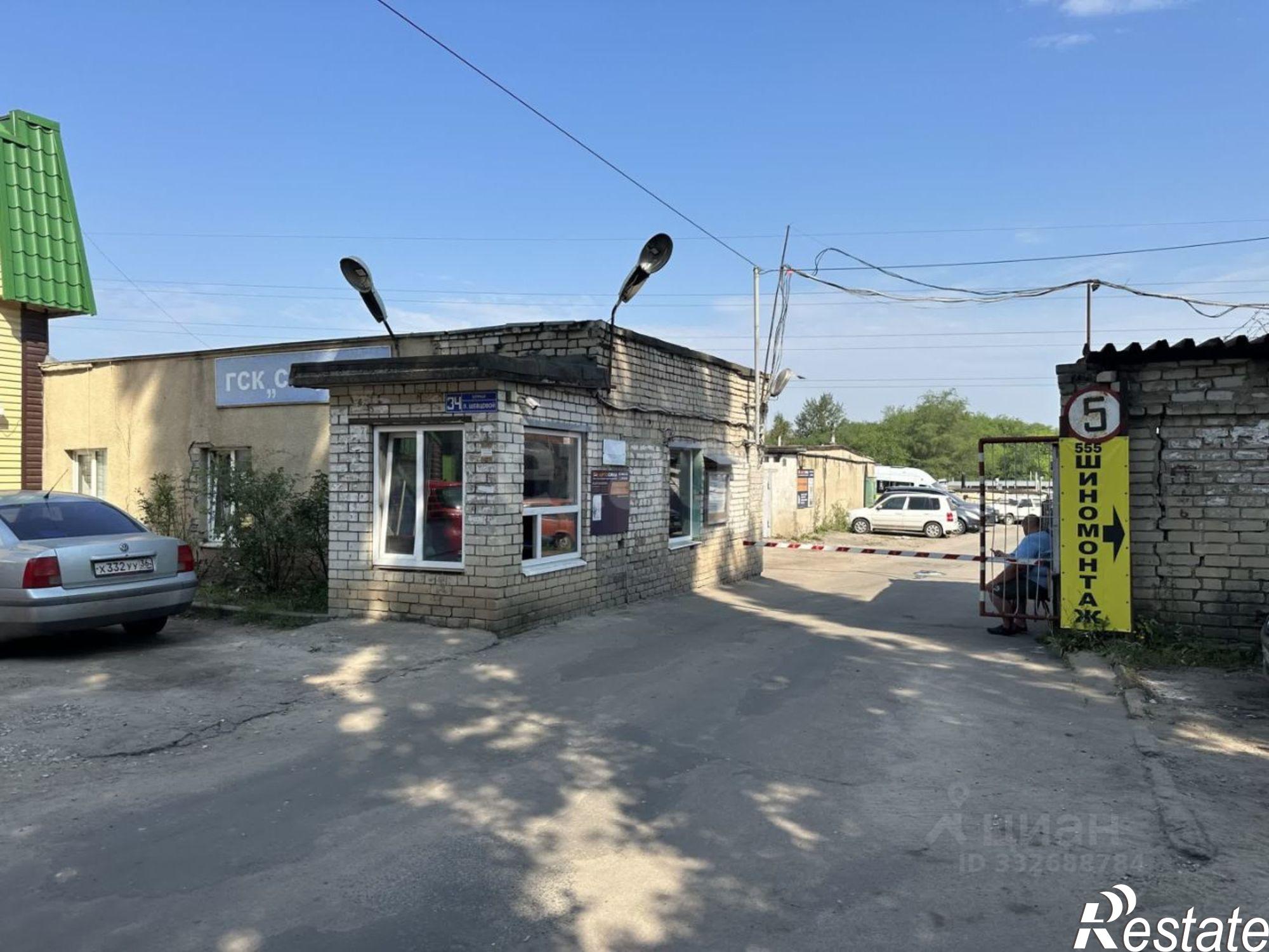 Купить гараж, место в паркинге за 372 172 рублей на ул Любы Шевцовой, 34