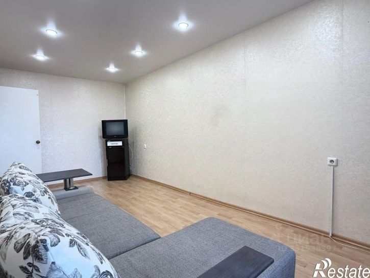 1-комн квартира ул 9 Января, 300б,  д. 300б