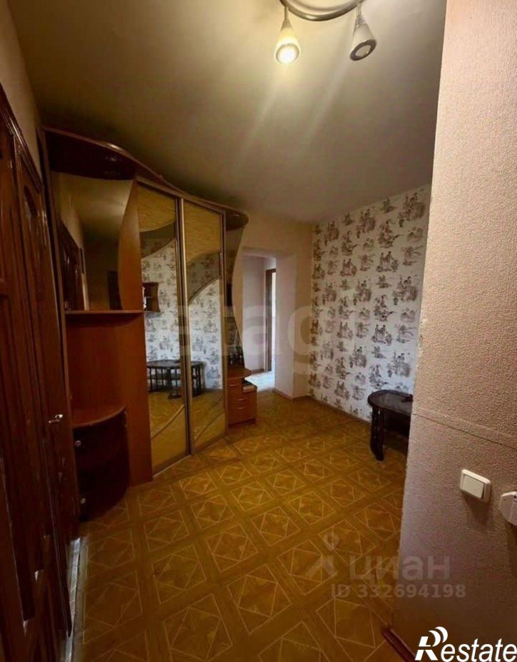 3-комн квартира Московский пр-кт, 117в,  д. 117в