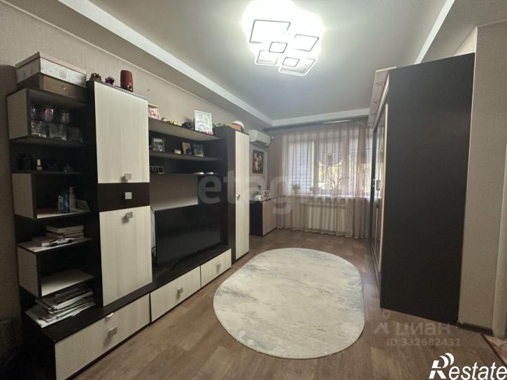 2-комн квартира ул Космонавтов, 10,  д. 10