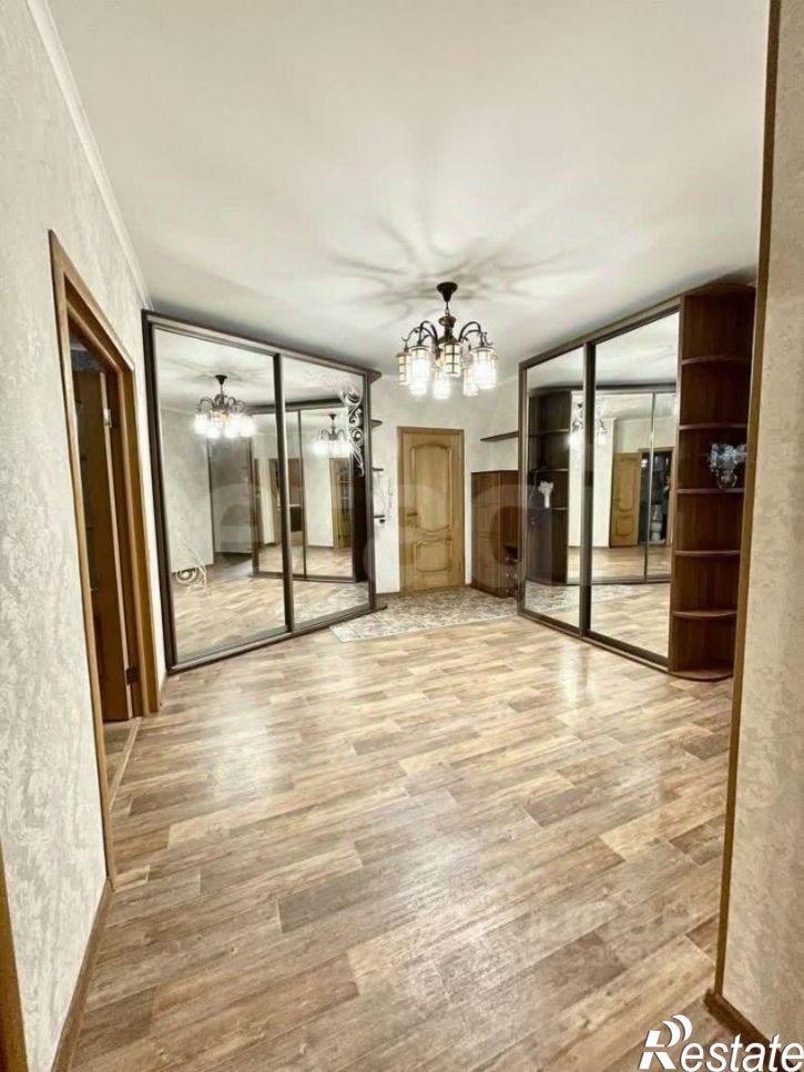 3-комн квартира Московский пр-кт, 112,  д. 112