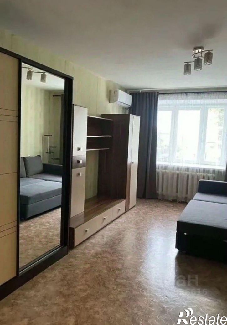 1-комн квартира ул 45 стрелковой дивизии, 247,  д. 247
