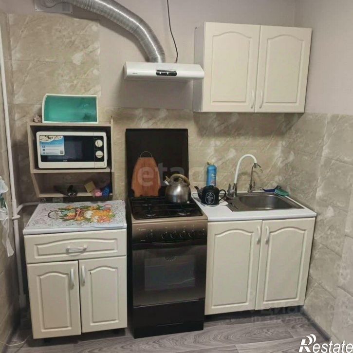4-комн квартира ул Хользунова, 84,  д. 84