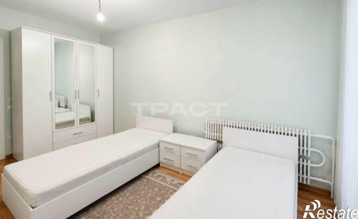 3-комн квартира ул Переверткина, 49,  д. 49