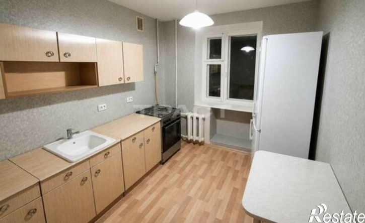 3-комн квартира ул Переверткина, 49,  д. 49