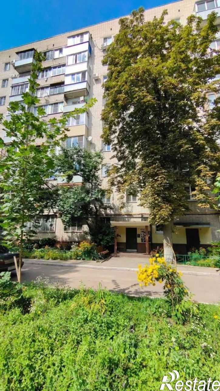 2-комн квартира ул Хользунова, 3,  д. 3