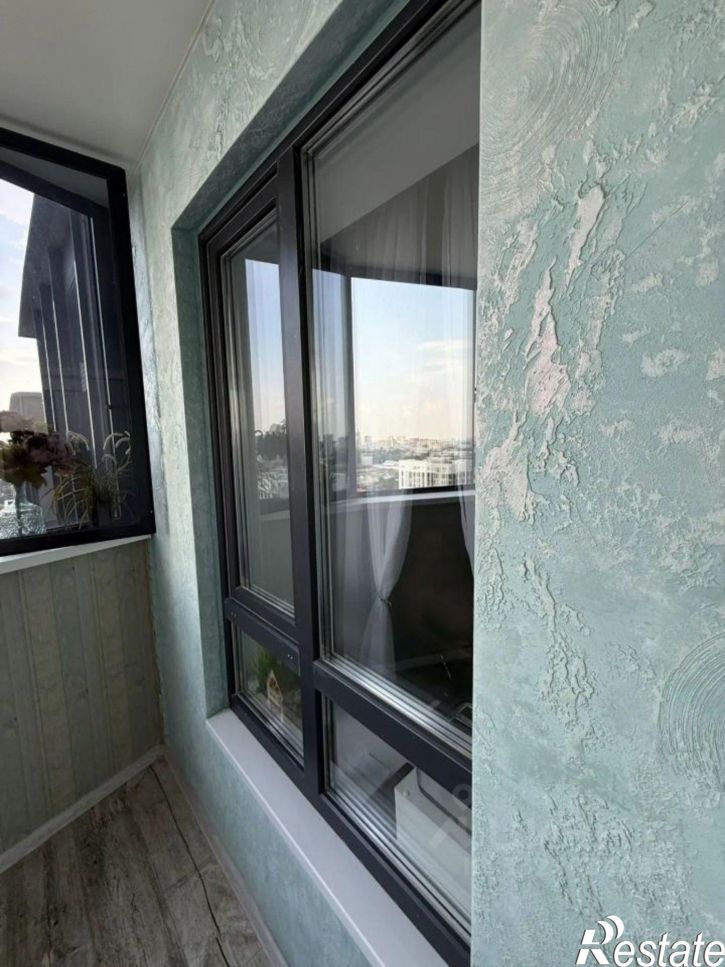 2-комн квартира ул 9 Января, 68 3,  д. 68 3,  к. 3
