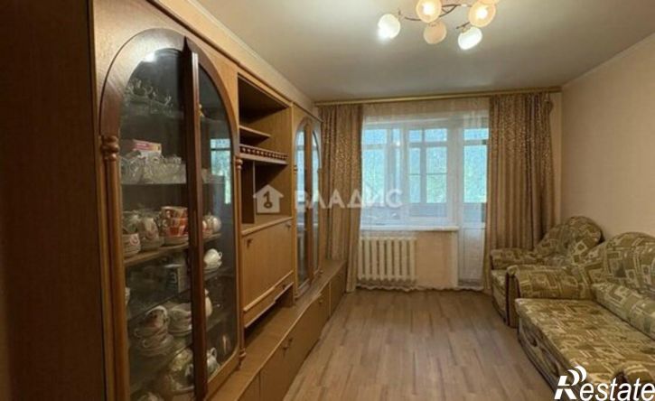2-комн квартира ул Космонавта Комарова, 5,  д. 5