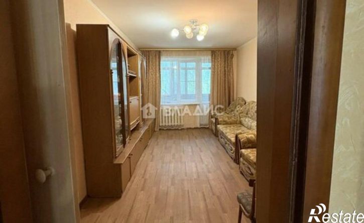 2-комн квартира ул Космонавта Комарова, 5,  д. 5