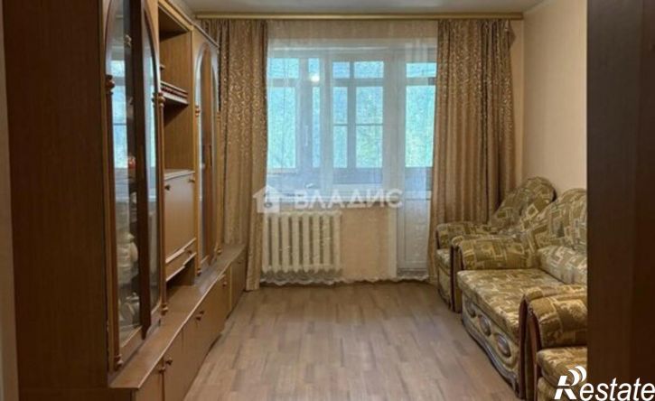 2-комн квартира ул Космонавта Комарова, 5,  д. 5