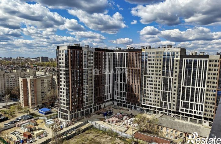 1-комн квартира в новом доме ул 45 стрелковой дивизии, 115,  д. 115