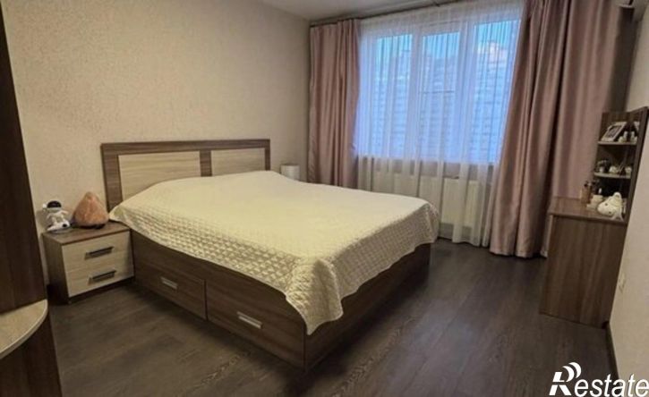 2-комн квартира ул 45 стрелковой дивизии, 259/15,  д. 259/15