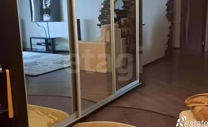 3-комн квартира ул Генерала Лизюкова, 8а,  д. 8а