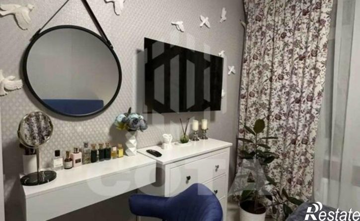 2-комн квартира наб Максима Горького, 49б,  д. 49б