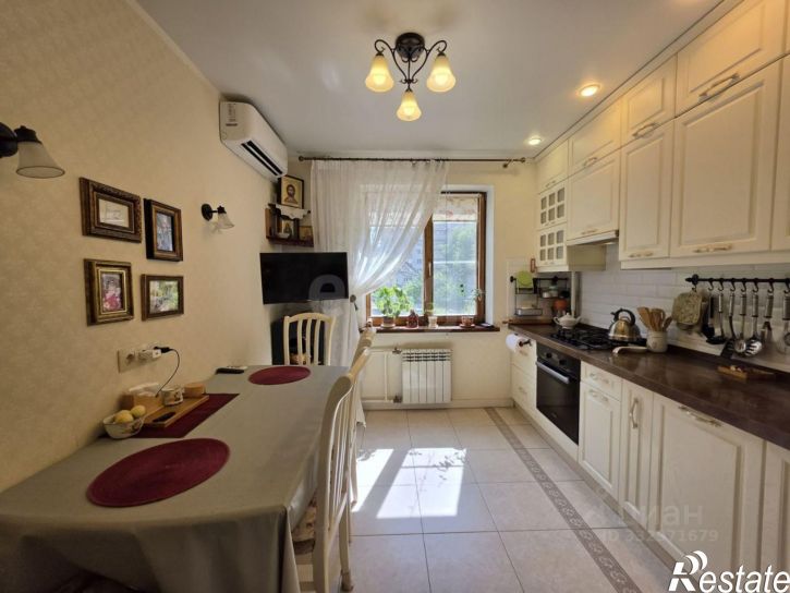 3-комн квартира наб Авиастроителей, 18,  д. 18