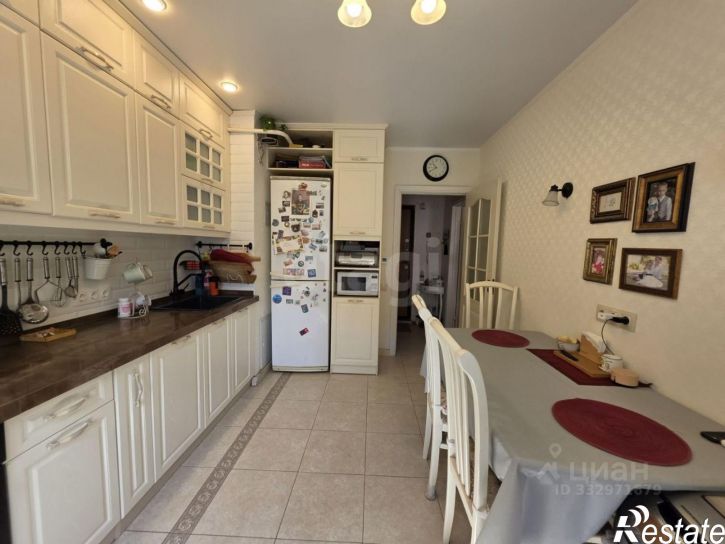 3-комн квартира наб Авиастроителей, 18,  д. 18