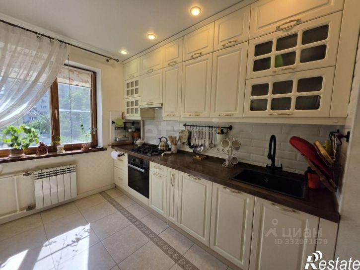 3-комн квартира наб Авиастроителей, 18,  д. 18