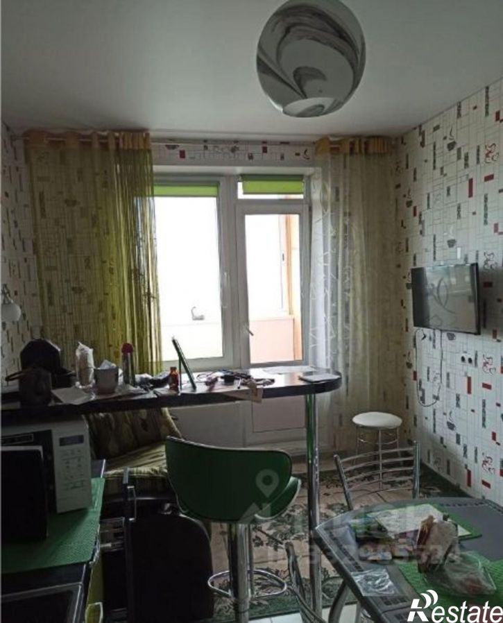 1-комн квартира пр-кт Революции, 9а,  д. 9а