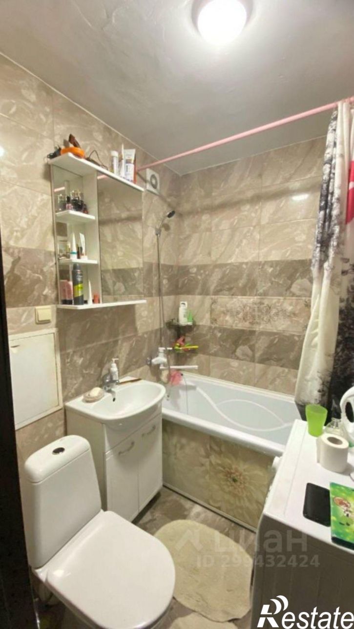 2-комн квартира ул 3 Интернационала, 1,  д. 1