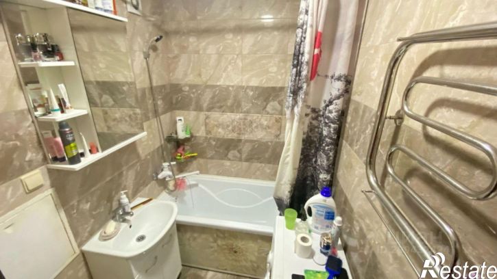 2-комн квартира ул 3 Интернационала, 1,  д. 1