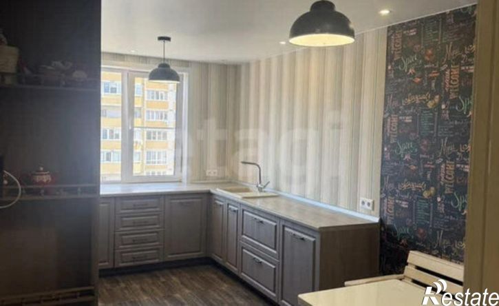 3-комн квартира ул Антонова-Овсеенко, 33б,  д. 33б